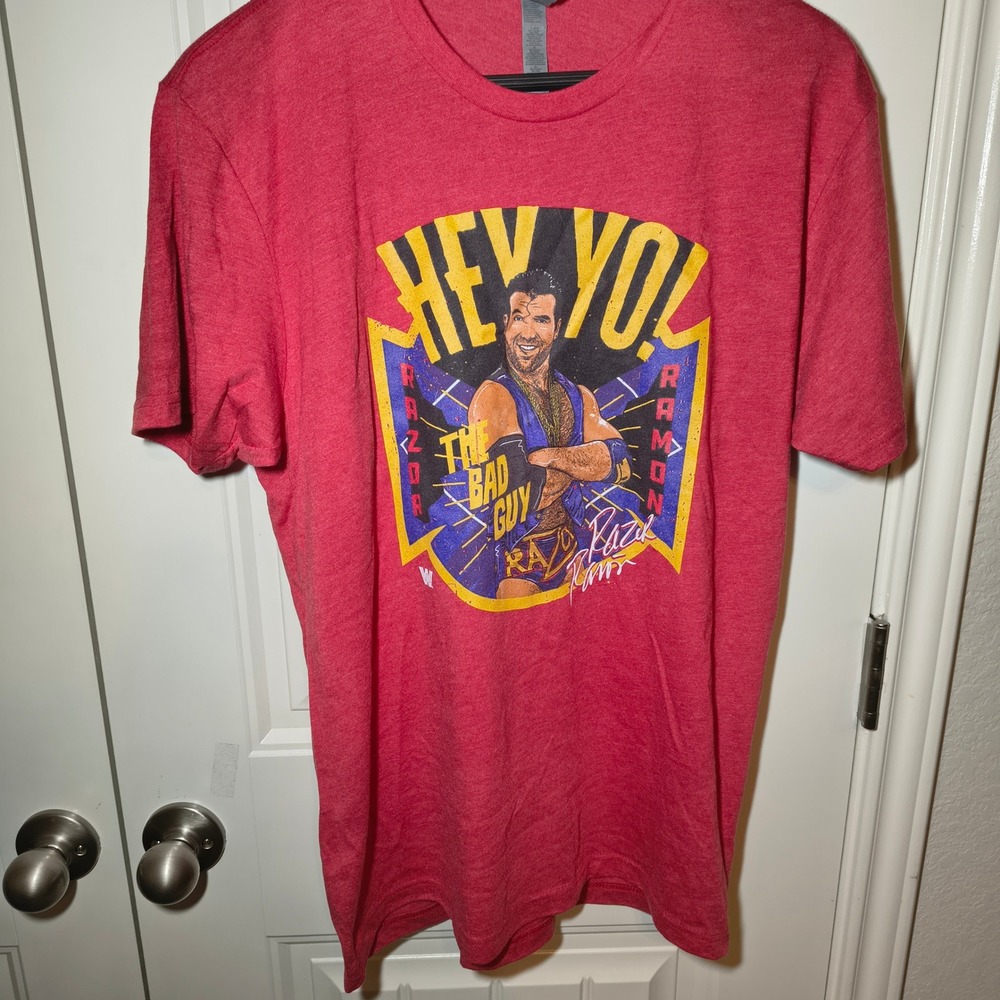 WWE Razor Ramon The Bad Guy Hey Yo Mens Red Heather Graphic T-Shirt Medium